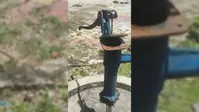 प्रखंड मुख्यालय के समीप महीनों से खराब पड़ा चापाकल, विधायक से शिकायत के बाद भी नहीं हुआ सुधार; बूंद-बूंद को तरस रहे लोग