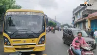 बस की चपेट में आने से 7 साल की बच्ची की मौत, 2 घायल