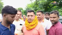 पश्चिम बंगाल में विधायक बनने के बाद पहली बार पैतृक गांव पहुंचे रितेश तिवारी, हिलसर बाजार में हुआ भव्य स्वागत