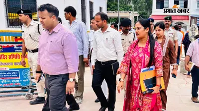 गोपालगंज के थावे मंदिर विकास कार्यों में तेजी का निर्देश, डीएम ने किया स्थल निरीक्षण
