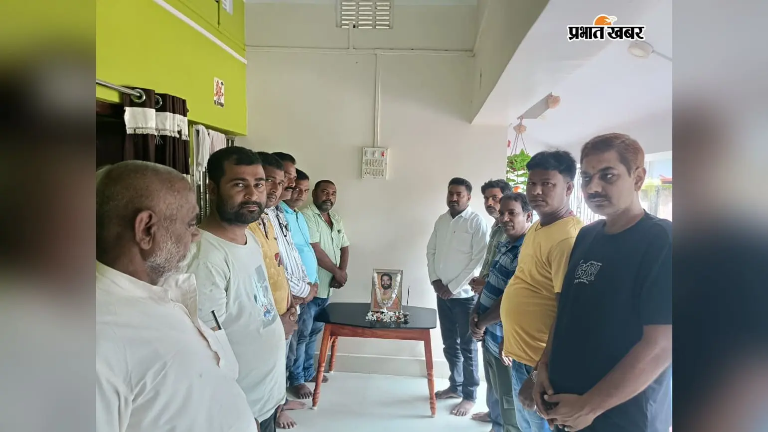 बरहरवा में झामुमो नगर कमिटी ने मनाया शहीद निर्मल महतो का शहादत दिवस, दी श्रद्धांजलि