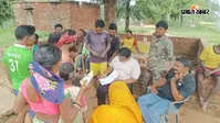 जयनगर के बिरहोर टोला पहुंचे सीओ सारांश जैन, सुनीं समुदाय की समस्याएं