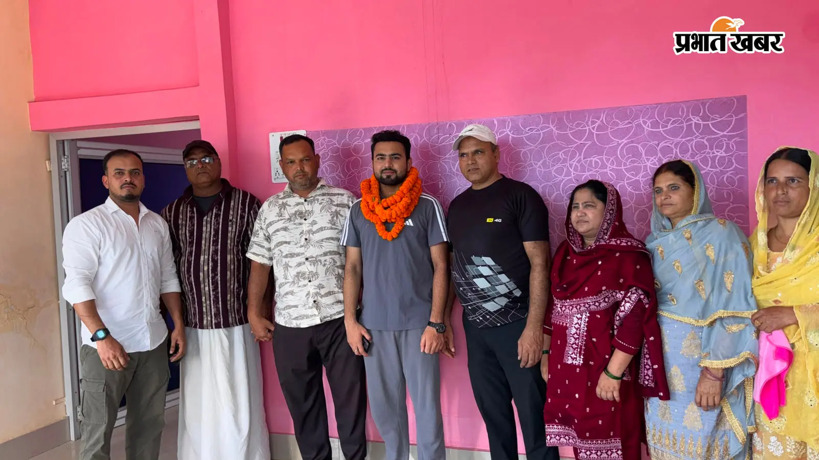 नीट पास कर रिम्स में लिया दाखिला, पांच साल की मेहनत के बाद डॉक्टर बने अजहरुद्दीन