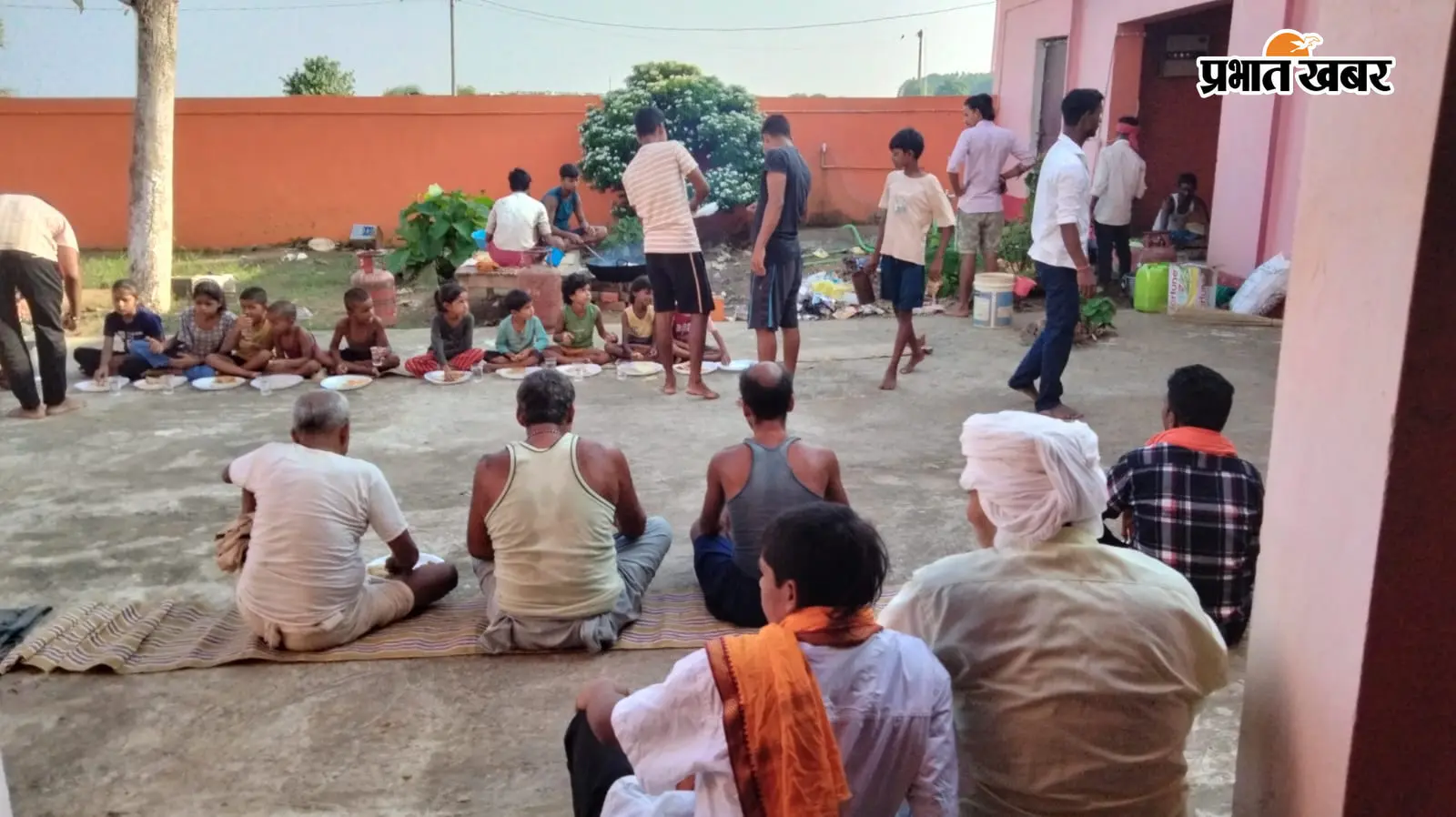 भोजपुर : कोईलवर के बिंदगावा में संत पशुपतिनाथ बाबा की पुण्यतिथि मनायी गयी, श्रद्धालुओं ने चढ़ाये श्रद्धा-सुमन