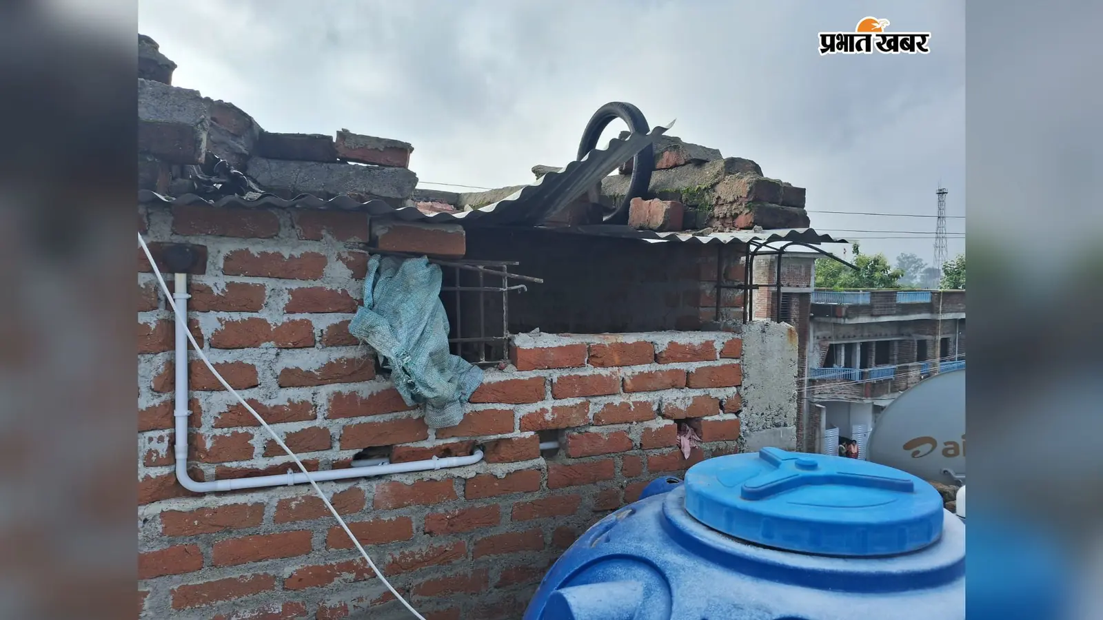 चतरा में चोरों का कहर, किराना दुकान से 1 लाख नकद समेत सामान चोरी