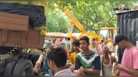 भोजपुर : टोल प्लाजा का शुल्क बचाने के लिए कोईलवर-बक्सर तटबंध से गुजर रहे भारी वाहन, ट्रेलर फंसने से लगा रहा लंबा जाम