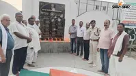 वारिसलीगंज में 55 स्वतंत्रता सेनानियों को किया गया नमन, क्रांति दिवस पर शिलापट्ट पर अर्पित की श्रद्धांजलि