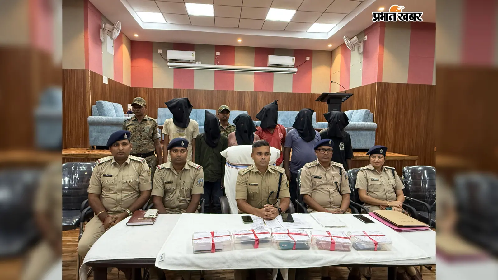 फर्जी सिम के जरिये साइबर ठगी करने वाले गिरोह का पर्दाफाश, छह गिरफ्तार