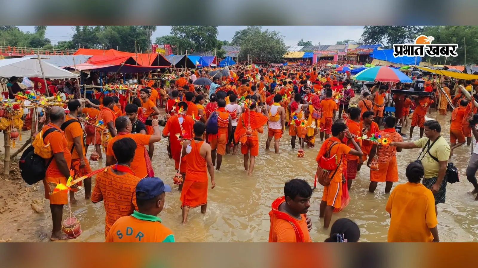 सावन की दूसरी सोमवारी को लेकर देवघर-बासुकीनाथ के लिए कांवरियों का जत्था रवाना , बोल बम के जयकारों से गूंजा बांका