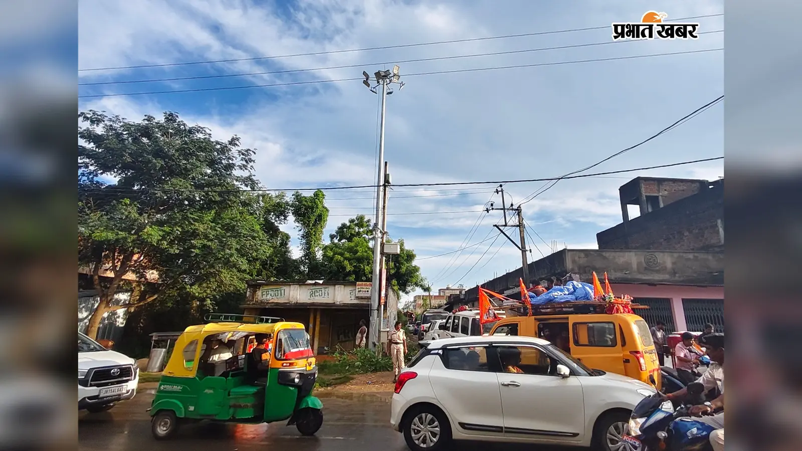 श्रावणी मेला में कांवरिया बाइपास पर दो माह से बंद स्ट्रीट लाइट, अंधेरे में बढ़ा हादसे का खतरा