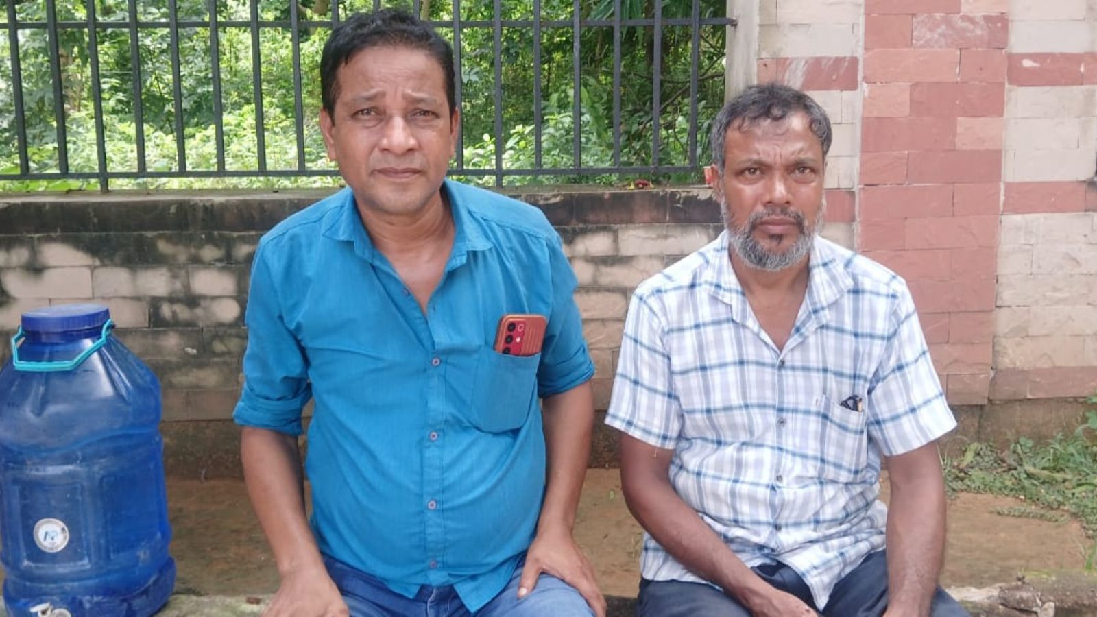 शोकाकुल परिजन