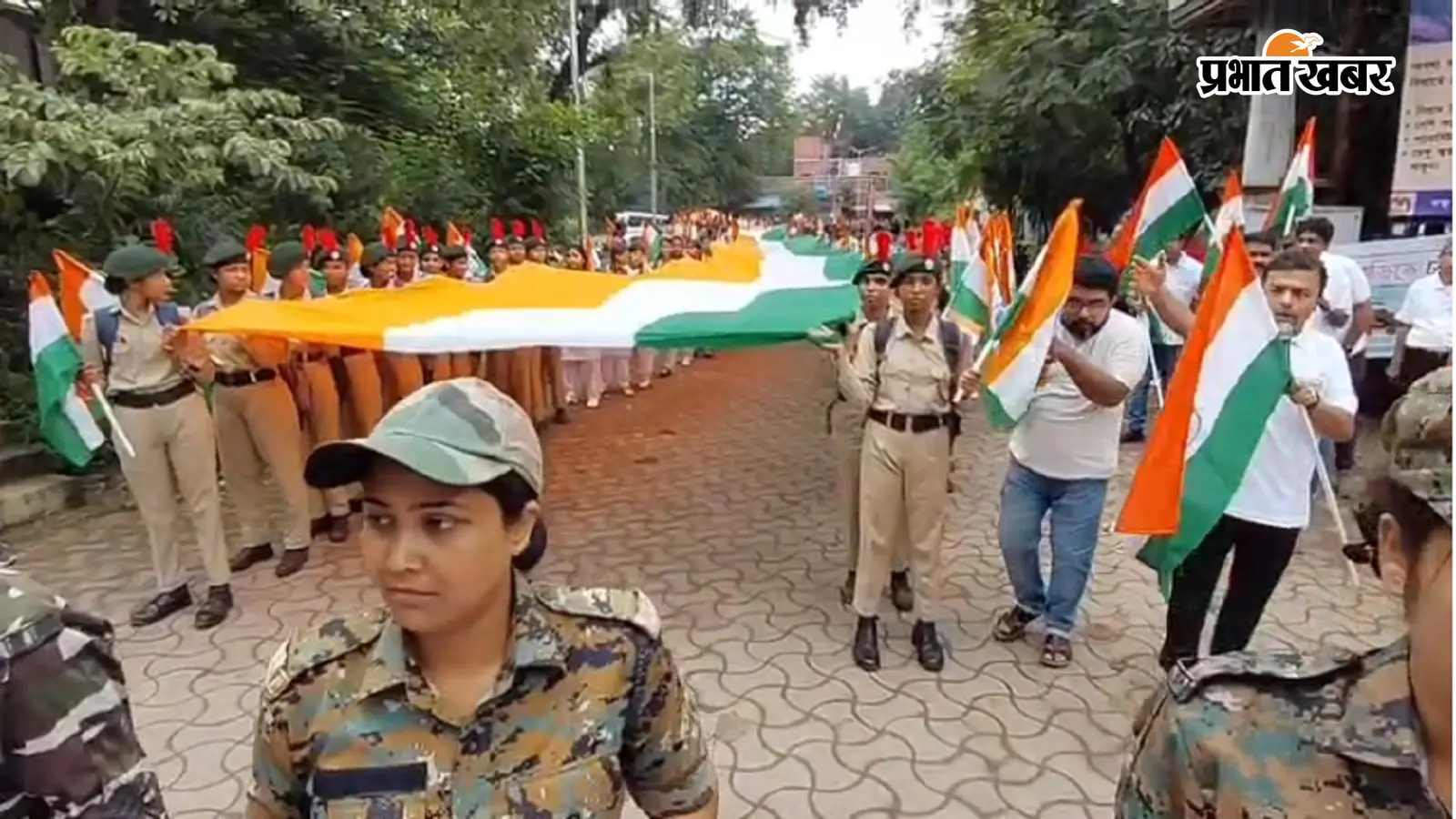 पुरुलिया में ‘हर घर तिरंगा’ अभियान की शुरुआत, निकली भव्य रैली