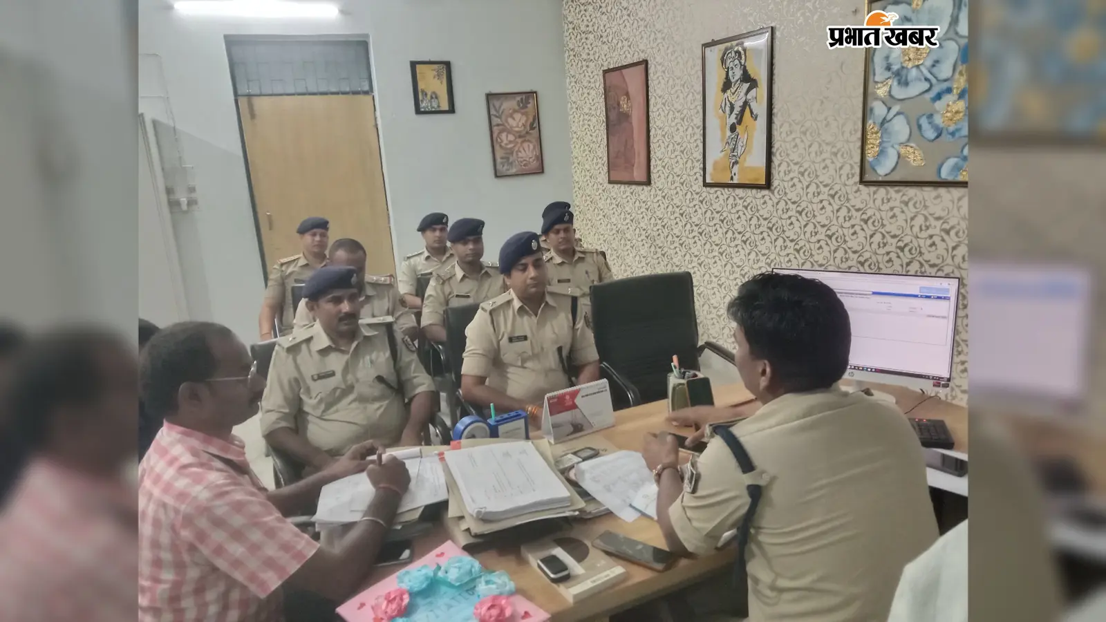 झंझारपुर-फुलपरास में पुलिस की समीक्षा, ई-साक्ष्य ऐप से वीडियो रिकॉर्डिंग अनिवार्य