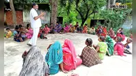 बरकट्ठा: बिरहोर समुदाय ने श्रमदान से खुद बनाई सड़क, धरहरा के बिरहोर टंडा को मुख्य सड़क से जोड़ा