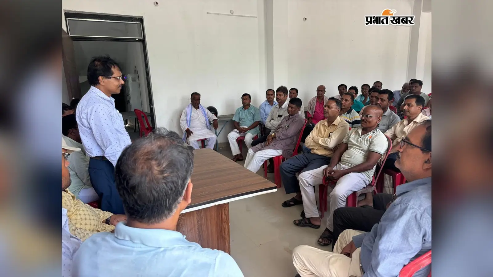 बगहा-1 में आंगनबाड़ी सेविका-सहायिकाओं की बैठक, 25 हजार मानदेय समेत कई मांगों पर चर्चा