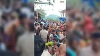 बाबा सिद्धनाथ मंदिर में उमड़ा आस्था का सैलाब, 40 हजार से अधिक श्रद्धालुओं ने किया जलाभिषेक