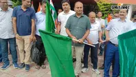 हर घर तिरंगा अभियान के तहत निकली भव्य साइकिल रैली, डीएम ने दिखाई हरी झंडी