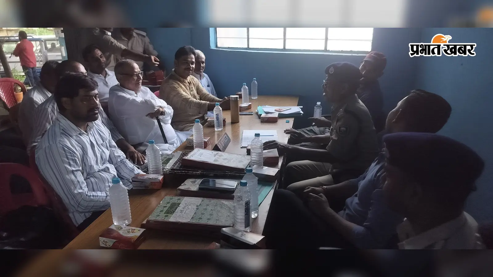 कैमूर: रामगढ़ में शांति समिति की बैठक में उठा छात्राओं की सुरक्षा का मुद्दा, स्कूल टाइम में बढ़ेगी पुलिस गश्त