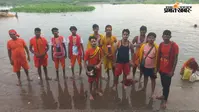 सावन की दूसरी सोमवारी पर झमटिया धाम में उमड़ी कांवरियों की भीड़, बोल बम के जयकारों से गूंजा इलाका