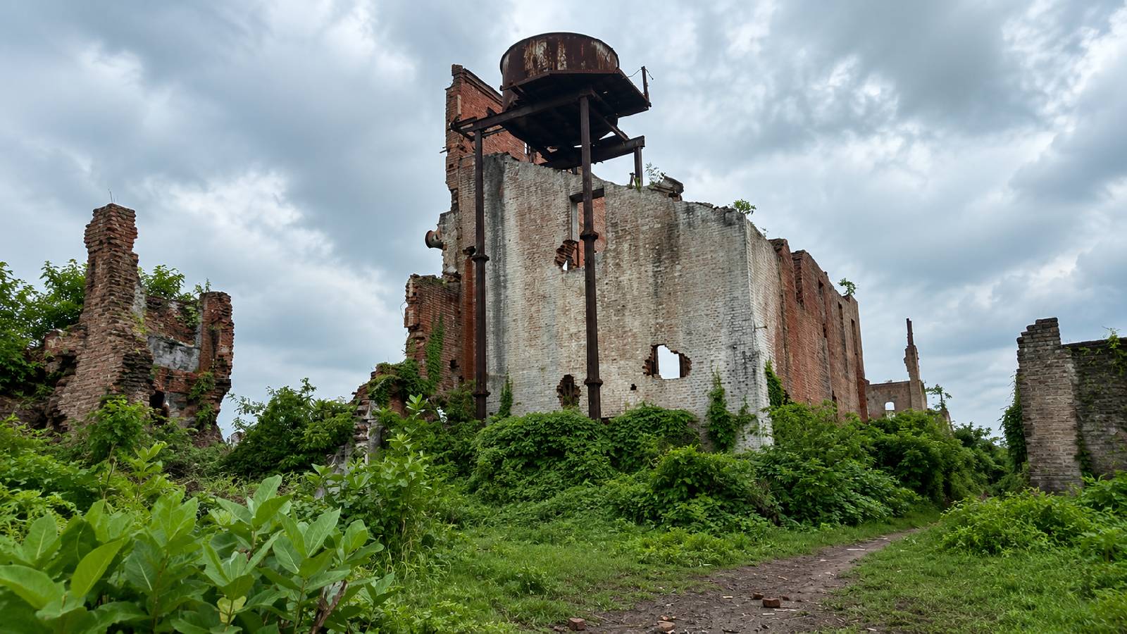 मढ़ौरा चीनी मिल।