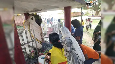 सरायकेला में दूसरी सोमवारी पर उमड़ा आस्था का सैलाब, पारंपरिक वेशभूषा में शामिल हुए श्रद्धालु