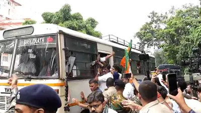 CM आवास घेरने पहुंचे BJP विधायक और कार्यकर्ता, पुलिस से झड़प, बाबूलाल समेत भाजपा नेता हिरासत में