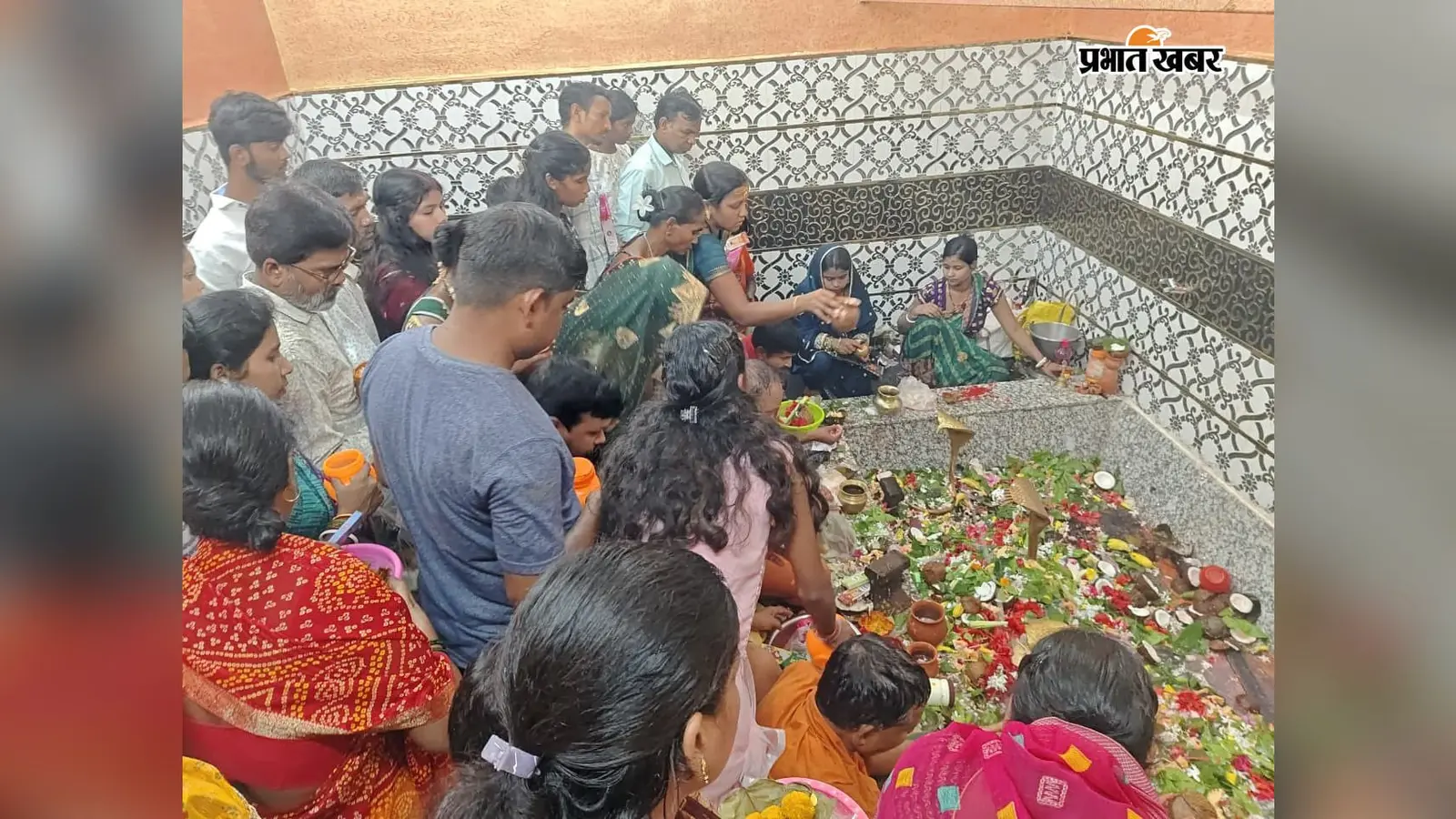 सावन की सोमवारी पर शिवालयों में उमड़े 3000 से अधिक श्रद्धालुं, किया जलाभिषेक