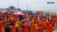 सावन की दूसरी सोमवारी व सोम प्रदोष पर अजगैबीनाथ धाम में उमड़ा आस्था का सैलाब, 1.46 लाख कांवरिये देवघर रवाना