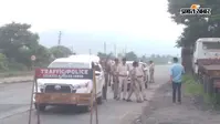 रांची में चल रहे छात्र आंदोलन को लेकर चौका में कार व बसों की हो रही जांच