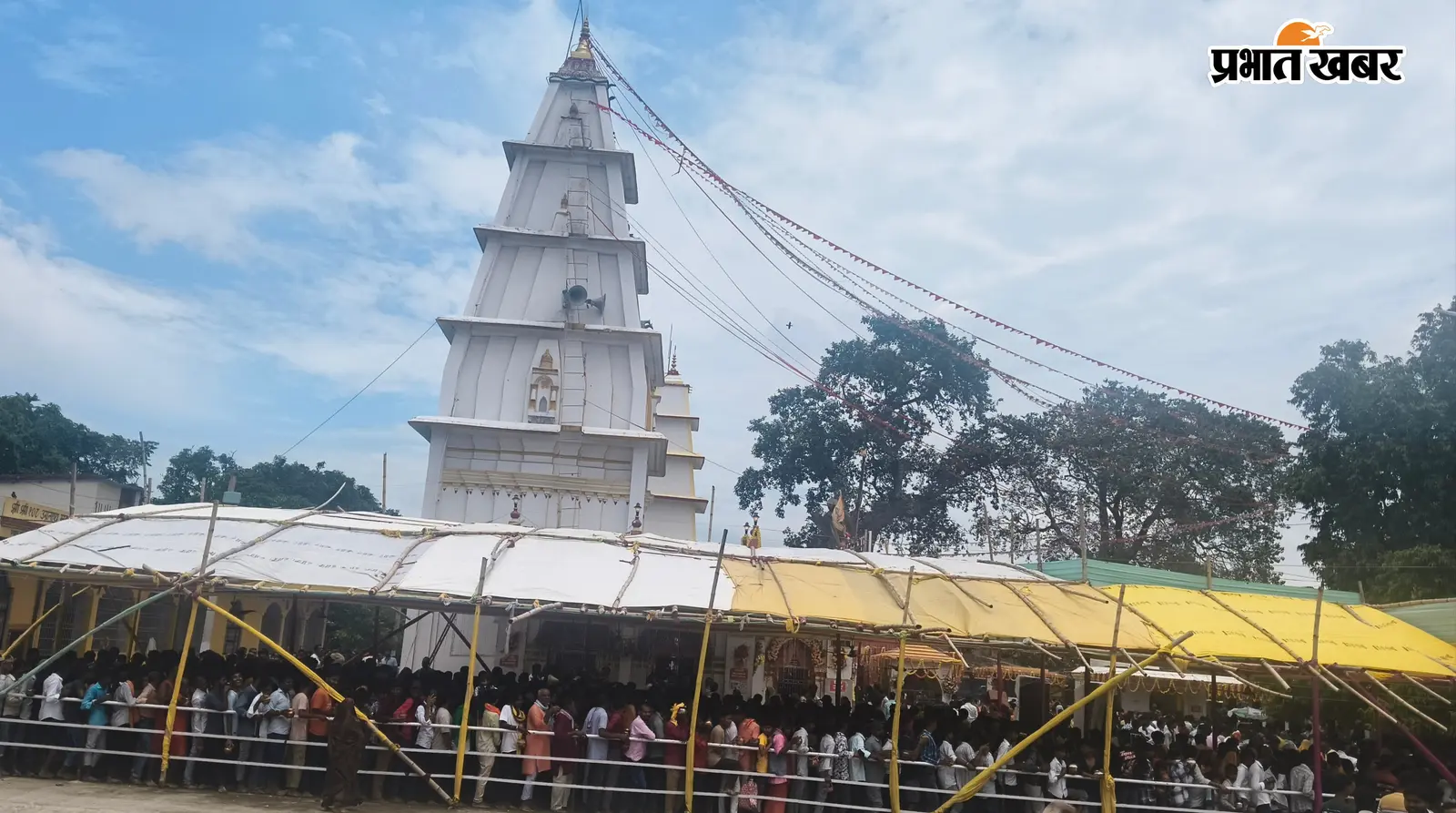 मधुबनी: दूसरी सोमवारी पर उग्रनाथ महादेव के दरबार में उमड़ा आस्था का सैलाब, लाखों भक्तों ने चढ़ाया जल