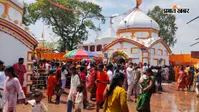 'मिनी बाबा धाम' गोरखनाथ धाम में दूसरी सोमवारी पर उमड़ा आस्था का जनसैलाब, 1.5 लाख श्रद्धालुओं ने किया जलाभिषेक