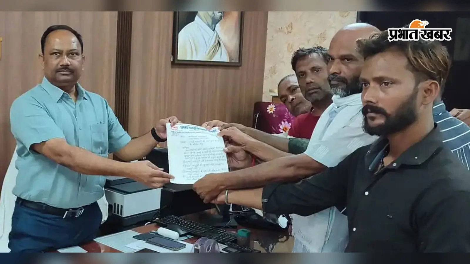 तीन दिन बाद खत्म हुई नगर परिषद सफाई कर्मियों की हड़ताल, मांगें पूरी करने का मिला आश्वासन