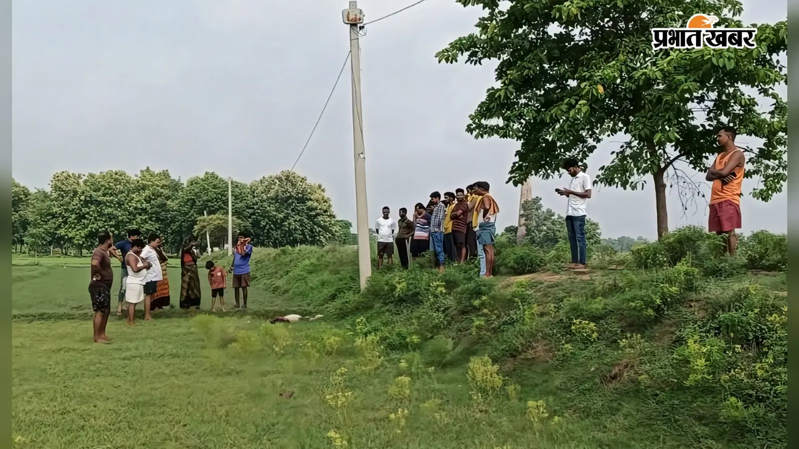 बक्सर: खेत में मिला अधेड़ का शव, कुछ दूर पड़ी थी चप्पल, मौत की गुत्थी ने पुलिस को उलझाया