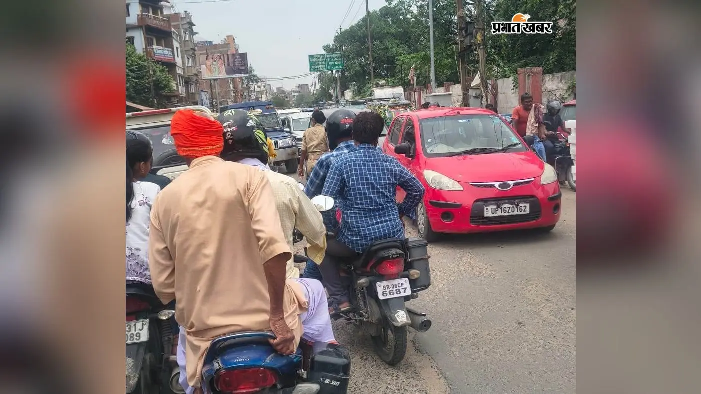 कचहरी स्टेशन रोड से ओवरब्रिज तक रोज जाम, सारण में राहगीरों की बढ़ी परेशानी