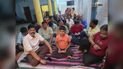 झूलन महोत्सव में गूंजे भजनों के स्वर, ताली कीर्तन में झूमे श्रद्धालु