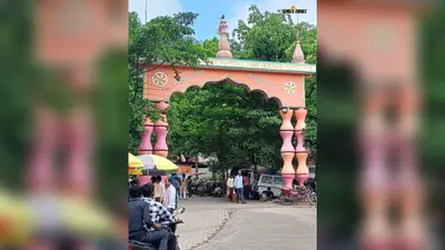सावन की दूसरी सोमवारी पर ध्वजाधारी धाम में उमड़ी शिवभक्तों की भीड़, 778 सीढ़ियां चढ़ किया जलाभिषेक