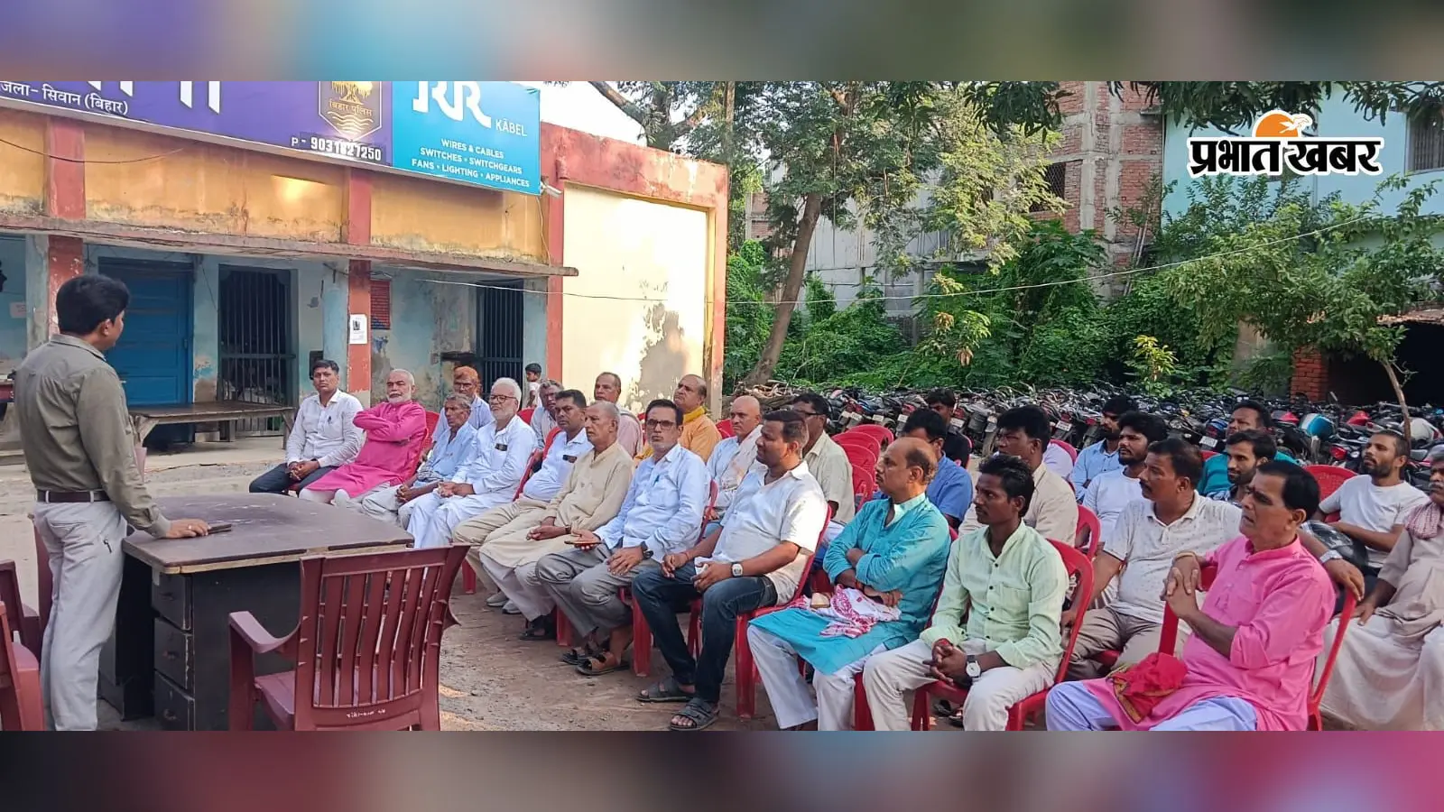 11 अगस्त के धरना-प्रदर्शन को लेकर दरौंदा में पुलिस अलर्ट, ग्रामीणों के साथ हुई बैठक