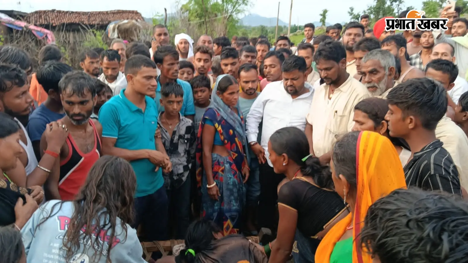 चतरा में वज्रपात से युवक की मौत, परिजनों का रो-रोकर बुरा हाल