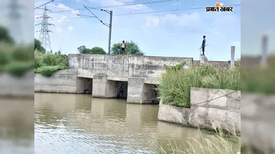 बारिश से ऋषिकुंड हॉल्ट के पास सड़क जलमग्न, चार गांवों के लोगों को 7-8 किमी अतिरिक्त दूरी तय करने की मजबूरी