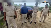 अवैध बालू खनन और परिवहन पर छापेमारी, दो ट्रेलर जब्त, 2.14 लाख रुपये का जुर्माना