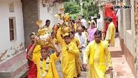 मां मनसा विषहरी स्थान से निकली भव्य शोभायात्रा, कलश लेकर शामिल हुए सैकड़ों श्रद्धालु