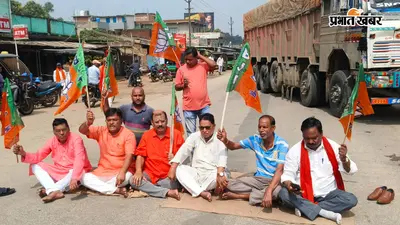 पेटरवार में ढाई घंटे तक रहा सड़क जाम, दोनों लेन में गाड़ियों की लगी लंबी कतार