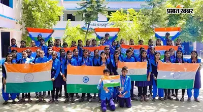 गोपालगंज : तिरंगे संग सेल्फी, रंगोली और वंदे मातरम् का गायन, बैकुंठपुर के स्कूलों में दिखा देशभक्ति का रंग