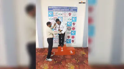 बक्सर: ताइक्वांडो संघ अध्यक्ष सुनील कुमार ने जीता गोल्ड, सृष्टि राज और सौरभ कुमार सिंह भी बने चैंपियन