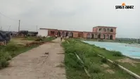 कैमूर: कुदरा के स्कूल परिसर में बंध रहे मवेशी, चहारदीवारी और पेयजल के अभाव में 55 बच्चों की पढ़ाई प्रभावित