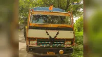 मंझगावा चौक के पास मवेशी लदा ट्रक जब्त