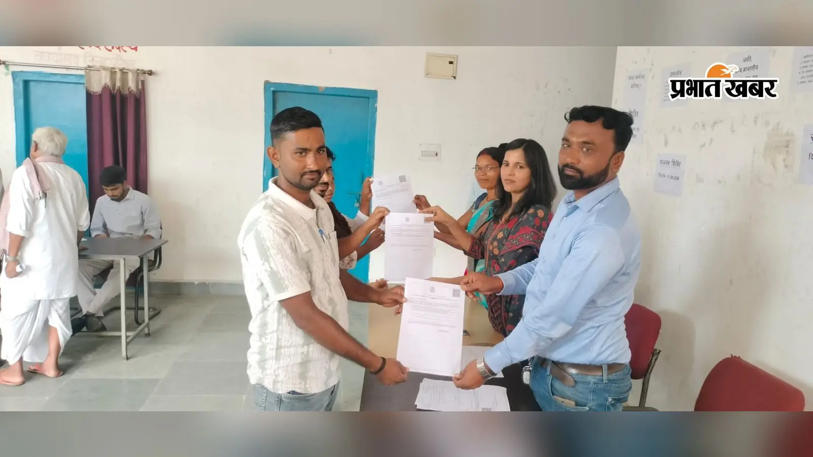 अब अंचल कार्यालय के चक्कर नहीं! बारियातू शिविर में ग्रामीणों की समस्याओं का हुआ त्वरित समाधान