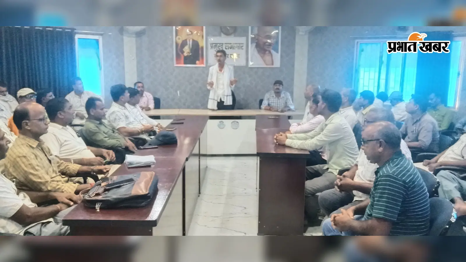 दरभंगा में मतदाता सूची पुनरीक्षण कार्य की समीक्षा, नए मतदाताओं के नाम जोड़ने को प्राथमिकता