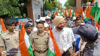 हर घर तिरंगा अभियान के तहत बेतिया में भव्य तिरंगा यात्रा, समाहरणालय से शहीद पार्क तक निकला मार्च