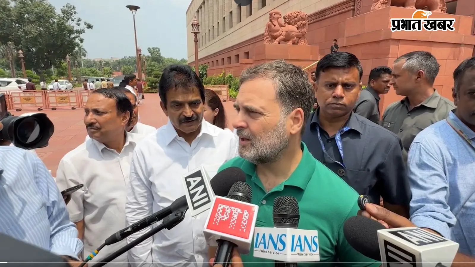 अमित शाह को राहुल गांधी का जवाब-हमें उन्हें सुनने में कोई दिलचस्पी नहीं, वे इस्तीफा दें